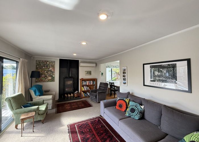  at 11 Lake Terrace Road, Burwood, Christchurch
