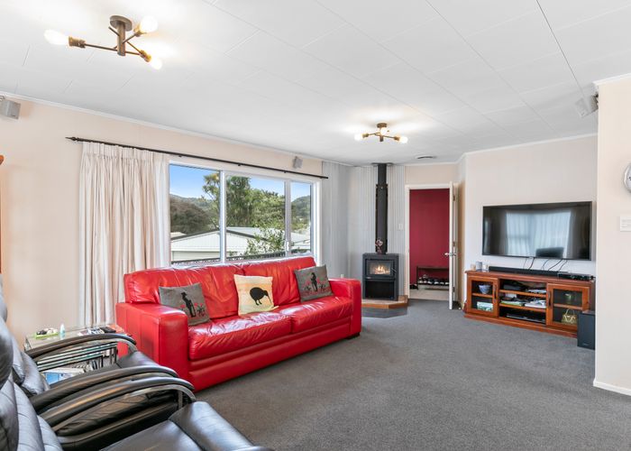  at 11 Mimihau Grove, Wainuiomata, Lower Hutt