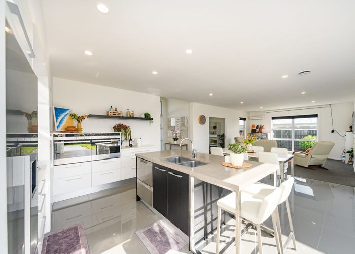  at 175 Pacific Drive, Fitzherbert, Palmerston North