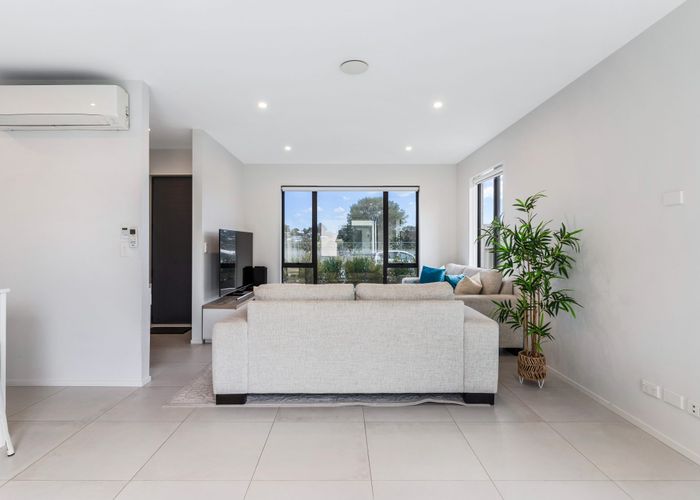  at 76 Te Napi Drive, Conifer Grove, Papakura, Auckland