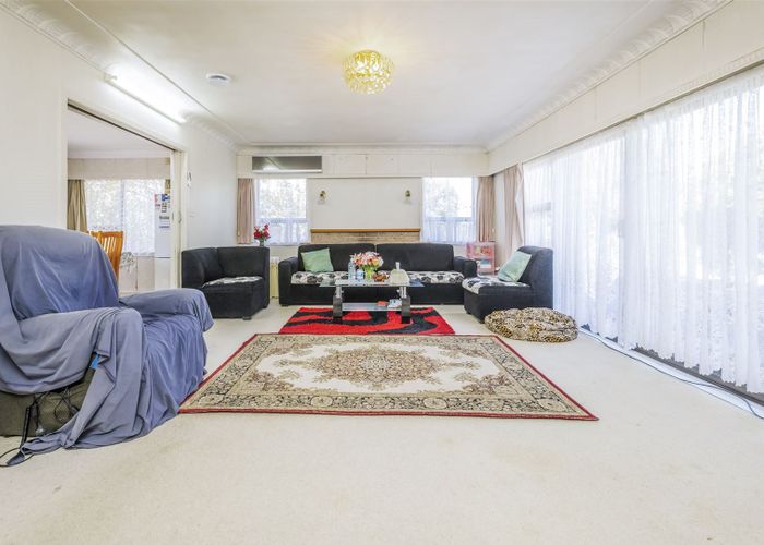  at 1/6 Buckingham Crescent, Papatoetoe, Auckland