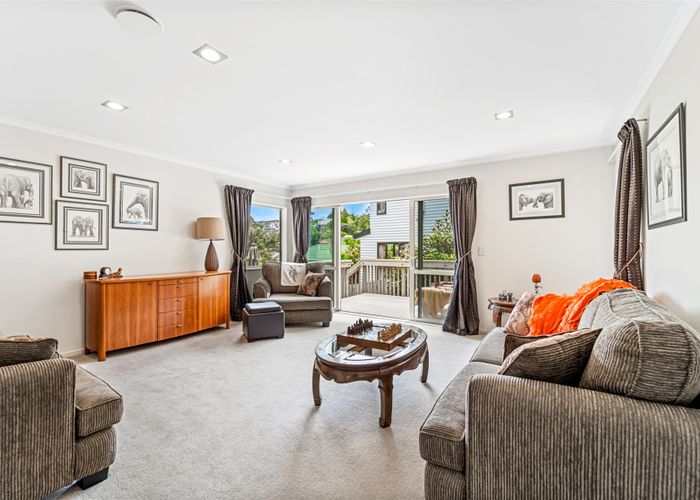  at 80 Rising Parade, Fairview Heights, Auckland