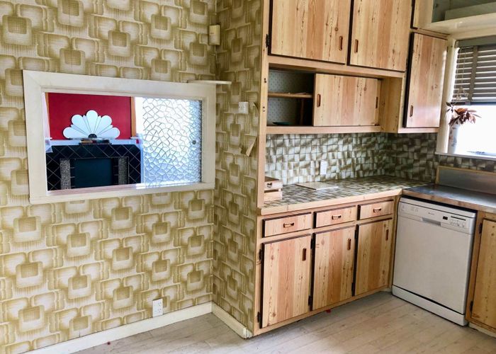  at 33 Savoy Road, Glen Eden, Auckland