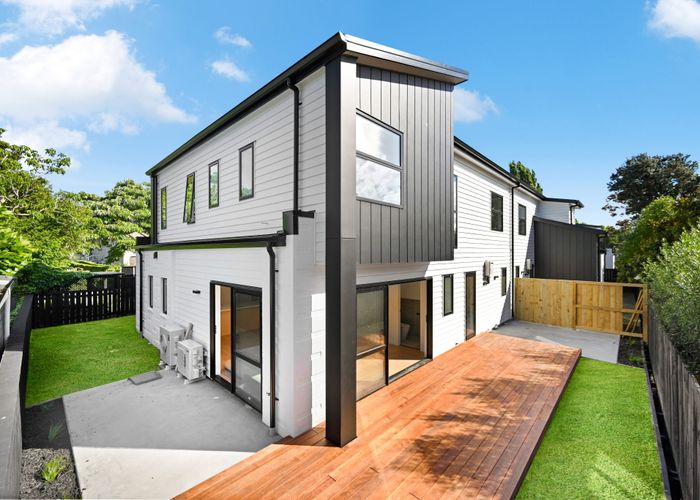  at 4/11 Comries Road, Chartwell, Hamilton, Waikato