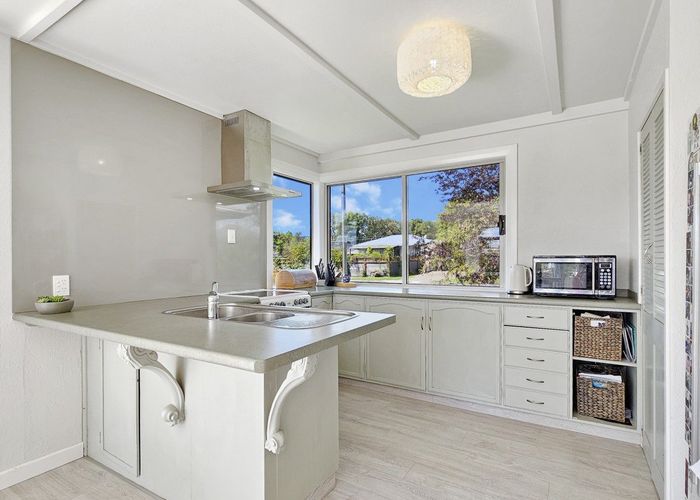 For sale 9 Charles Road, Hannahs Bay, Rotorua, Bay Of Plenty homes