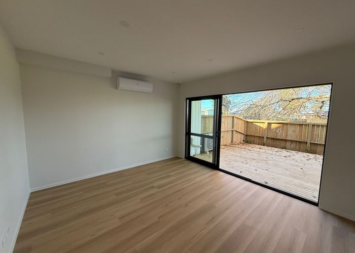  at 9 Tuakana Street, Point England, Auckland City, Auckland