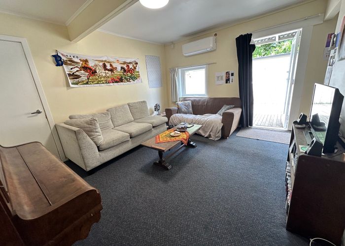  at 30B Mein St, Newtown, Wellington, Wellington