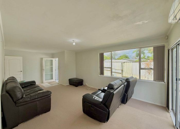  at 6 Yearsley Place, Manurewa, Manukau City, Auckland