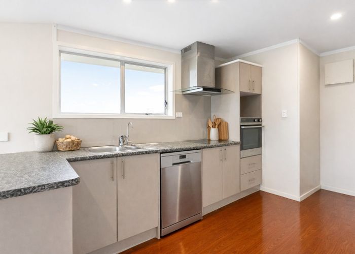  at 54 Meadway, Sunnyhills, Manukau City, Auckland