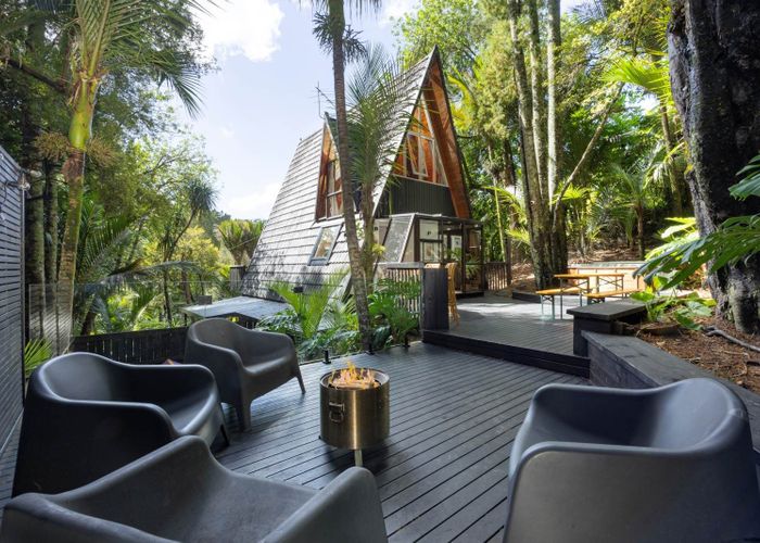  at 5 Paturoa Road, Titirangi, Waitakere City, Auckland