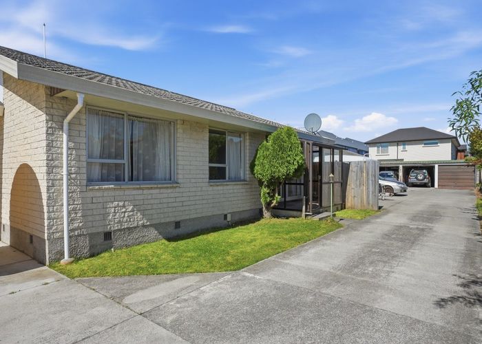  at 2/11 Dilworth Street, Riccarton, Christchurch City, Canterbury