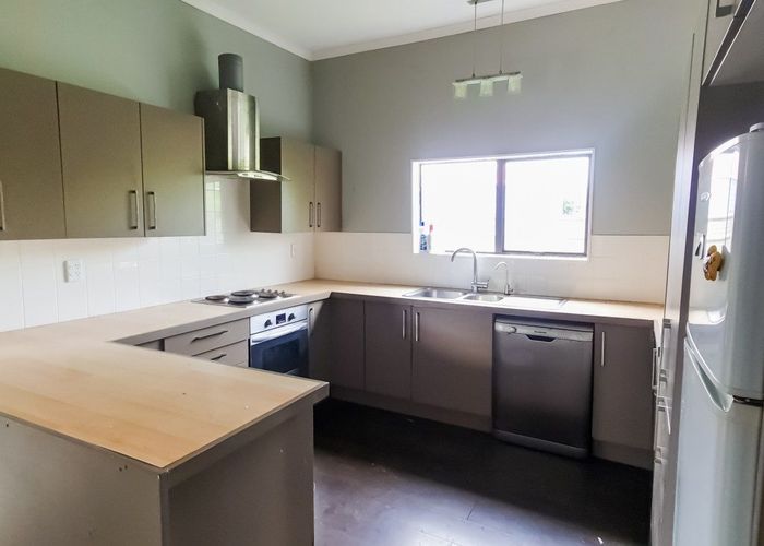  at 4 Cemetery Road, Sanson
