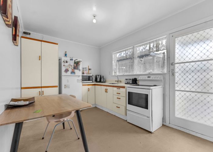  at 1/4 Gibbs Road, Manurewa, Manukau City, Auckland