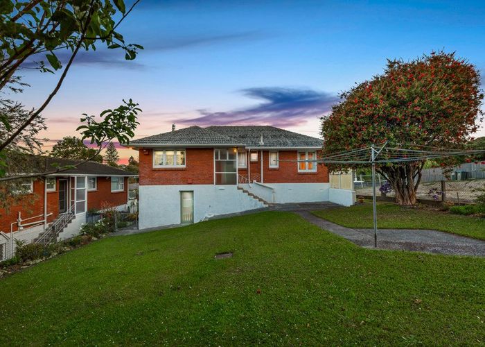  at 27 Westminster Street, New Windsor, Auckland