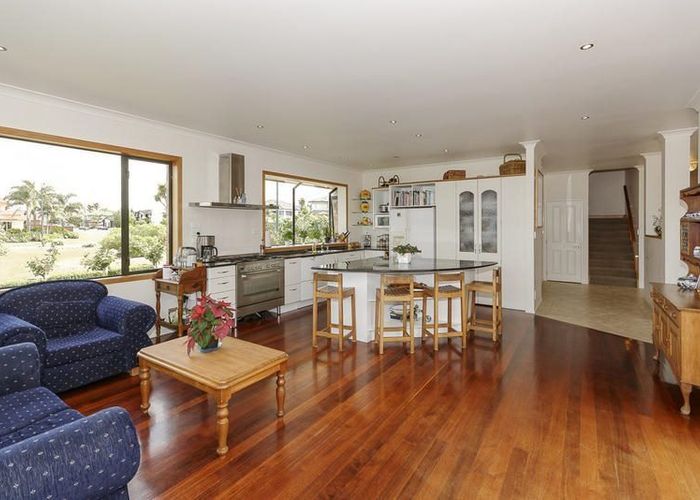  at 21 Waimanu Bay Drive, Te Atatu Peninsula, Waitakere City, Auckland