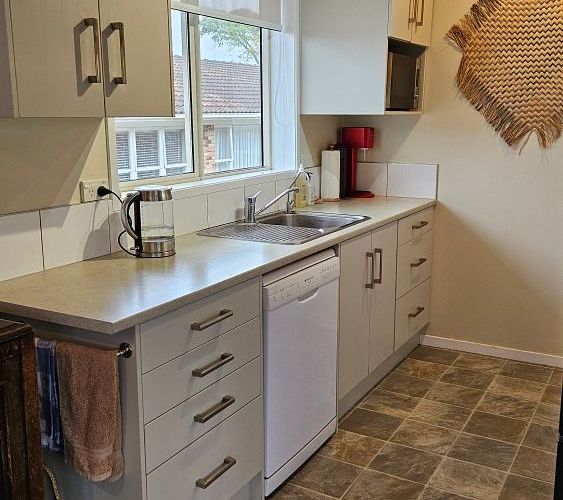  at 2/46 Tawhiri Road, One Tree Hill, Auckland City, Auckland