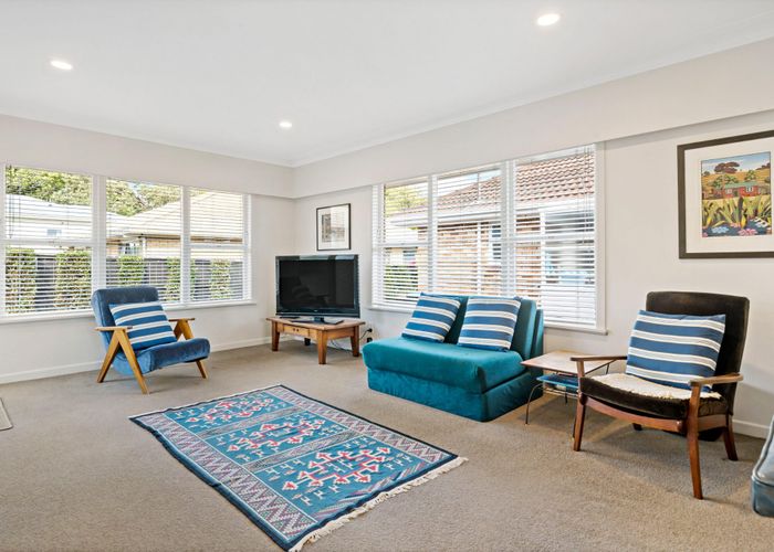  at 2/50 Turama Road, Royal Oak, Auckland
