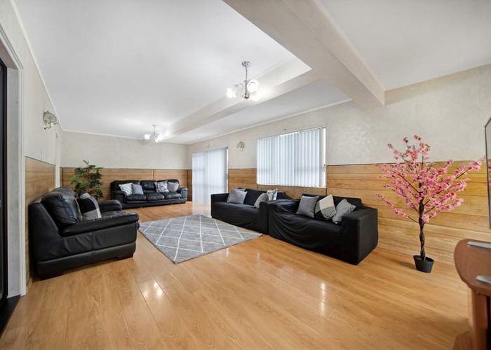  at 24 Wickman Way, Mangere East, Auckland