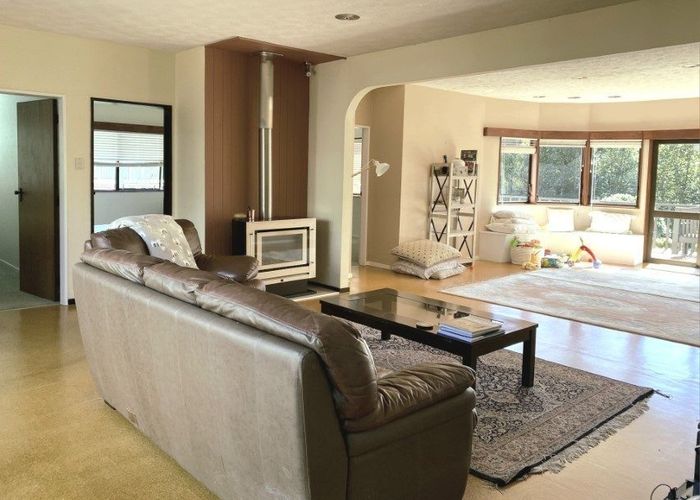 at 18 Corrondella Grove, Belmont, Lower Hutt, Wellington