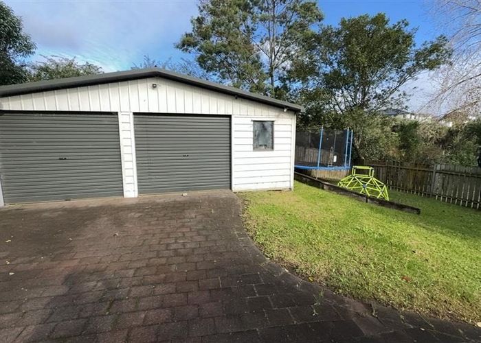  at 8 Kahikatea Pl, Ranui, Waitakere City, Auckland