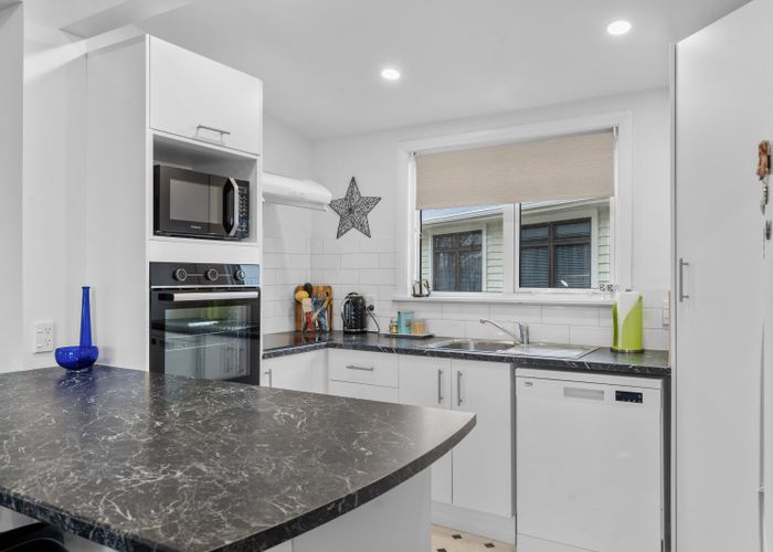  at 134A Broadway, Carterton