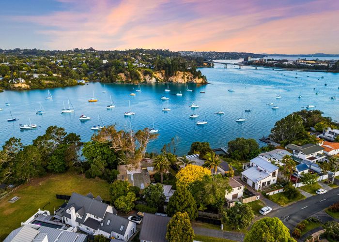  at 123 Ferry Parade, Herald Island, Waitakere City, Auckland