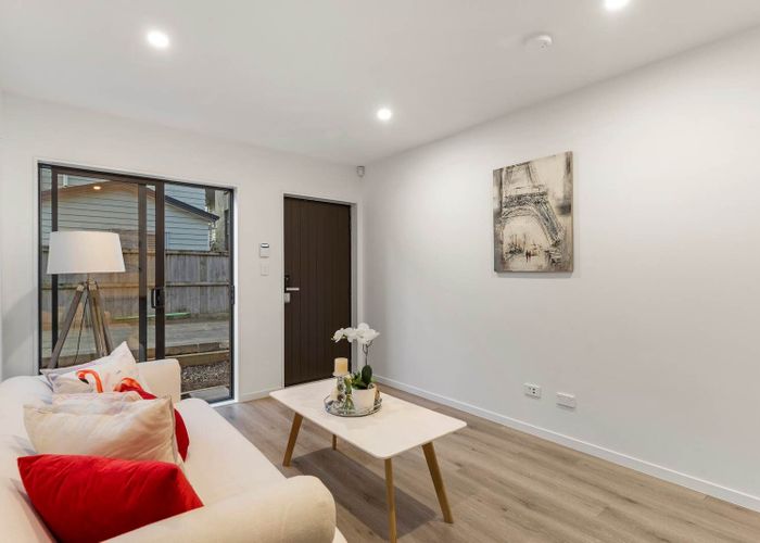  at 12C Holland Avenue, Point England, Auckland City, Auckland