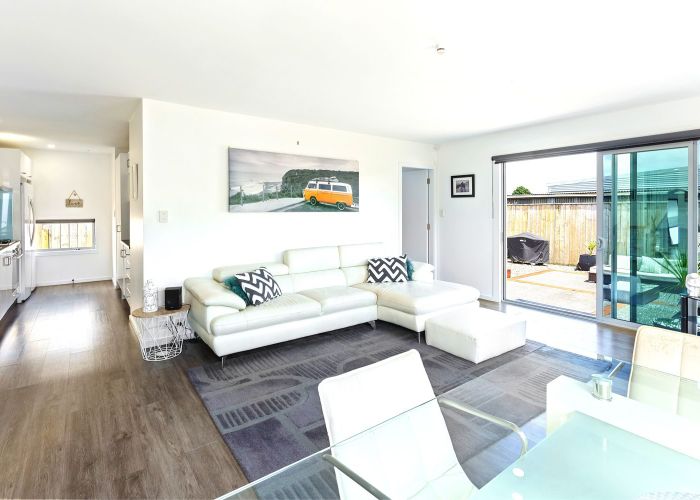  at 893 State Highway 1, Te Horo