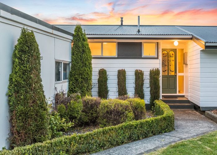  at 47 Hicks Close, Whitby, Porirua