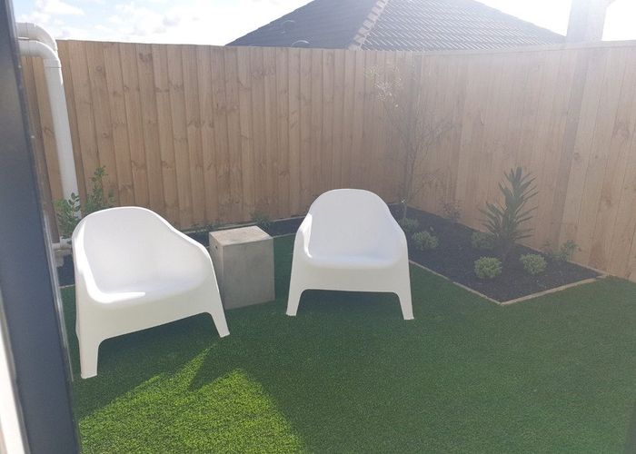  at 8/8 Yeovil Rd, Te Atatu Peninsula, Waitakere City, Auckland