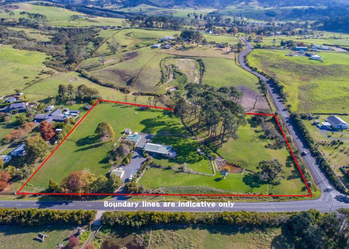  at 220 Waitakere Road, Henderson