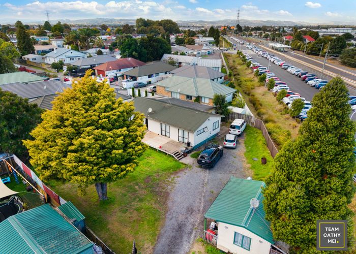  at 17 Manuroa Road, Takanini, Papakura, Auckland