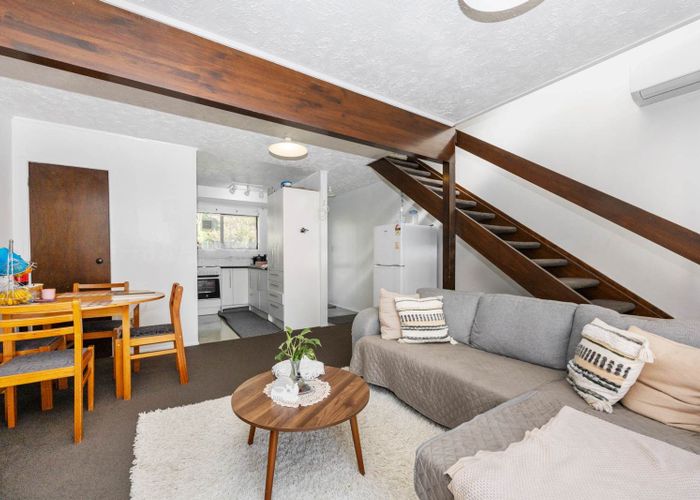  at 8/5 Koromiko Street, New Lynn, Waitakere City, Auckland