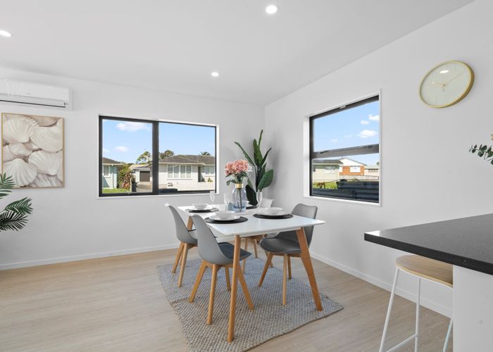  at 12A Windrush Close, Mangere, Auckland