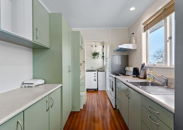  at 1/11a Agincourt Street, Glenfield, North Shore City, Auckland