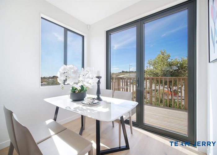  at 9 Heketara Way, Massey, Waitakere City, Auckland