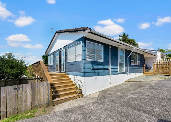  at 1/4 Wickstead Place, Massey, Auckland