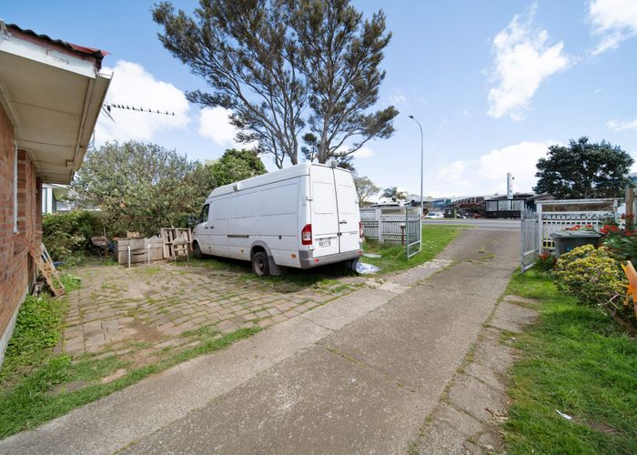  at 74 Kirkbride Road, Mangere, Auckland