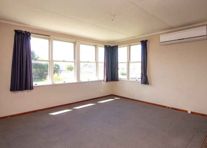  at 10 Thames Street, Roslyn, Palmerston North