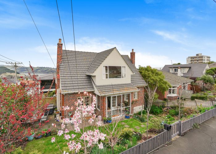  at 16 Pollock Street, Maori Hill, Dunedin