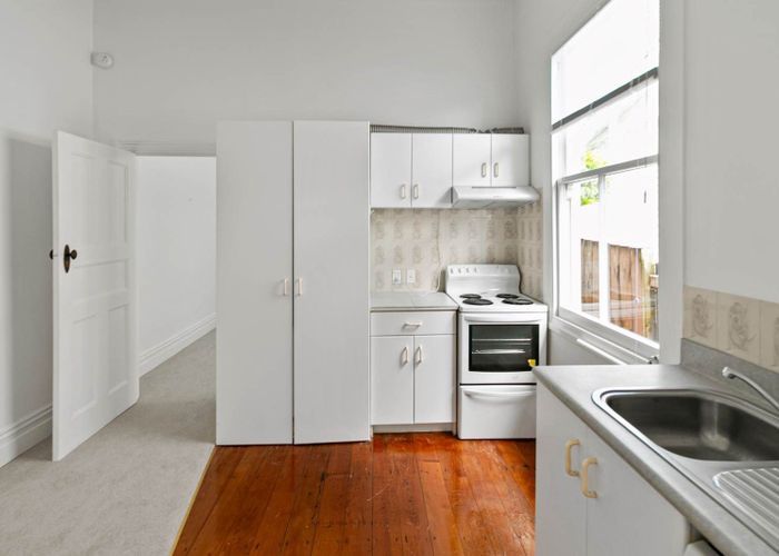  at 2/46 Kelmarna Avenue, Herne Bay, Auckland City, Auckland