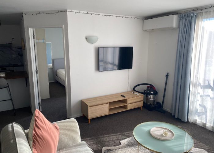  at 15/68 Mountain Road, Mount Wellington, Auckland