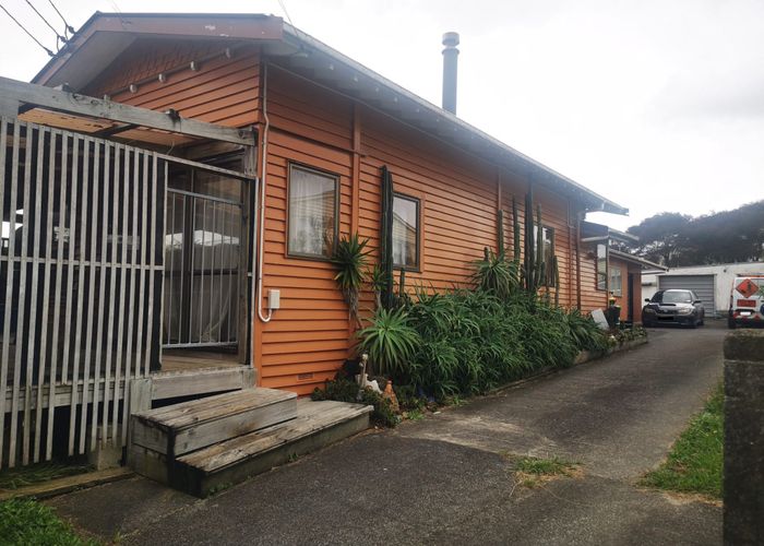  at 53 Walmer Road, Point Chevalier, Auckland City, Auckland