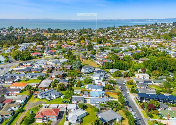  at 6 Springside Place, New Lynn, Waitakere City, Auckland