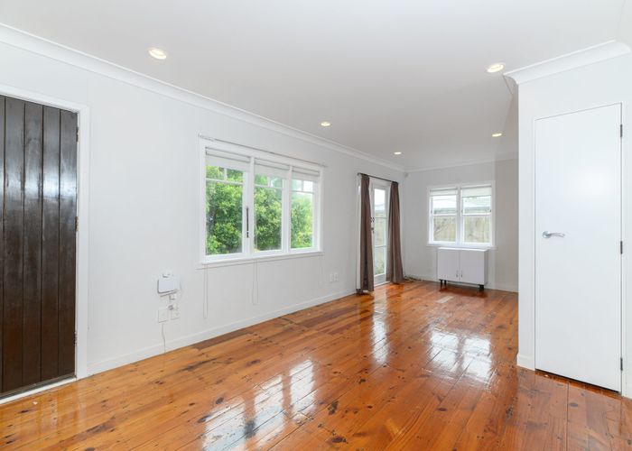  at 70 Hobsonville Road, West Harbour, Waitakere City, Auckland