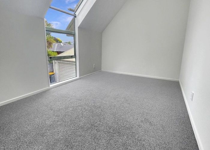  at 2/611 Madras Street, St. Albans, Christchurch City, Canterbury