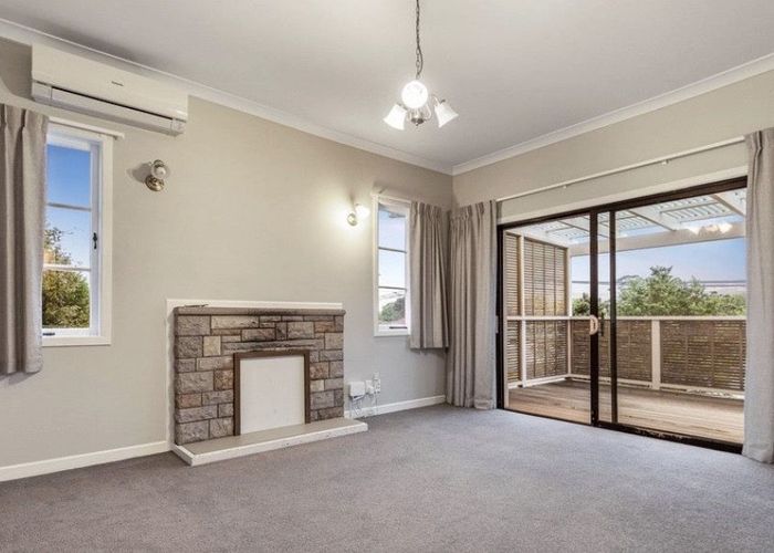  at 15 Gunson Road, Mount Wellington, Auckland City, Auckland