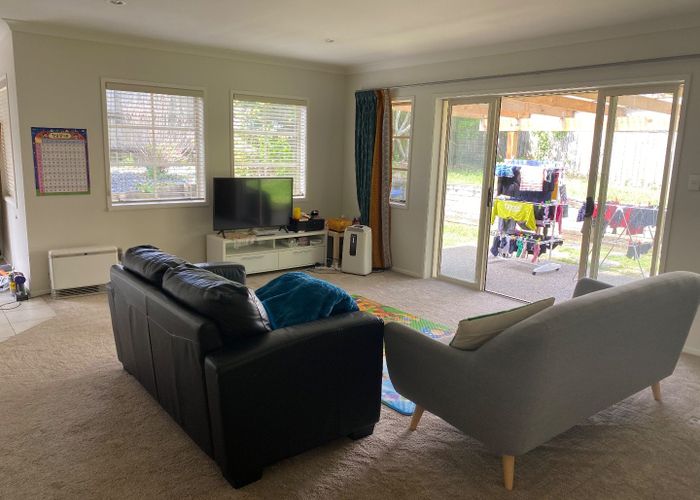  at 17 Killybegs Drive, Pinehill, North Shore City, Auckland