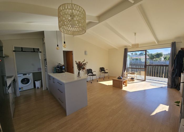  at 2/56 Glendale Rd, Glen Eden, Waitakere City, Auckland