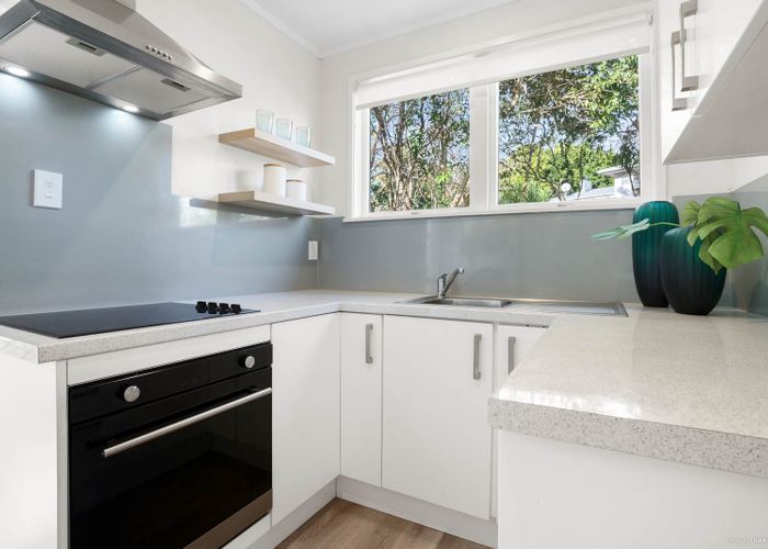  at 2/29 Angelo Avenue, Howick, Auckland